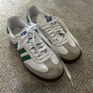 Adidas Samba, size M7/W8. White/green
